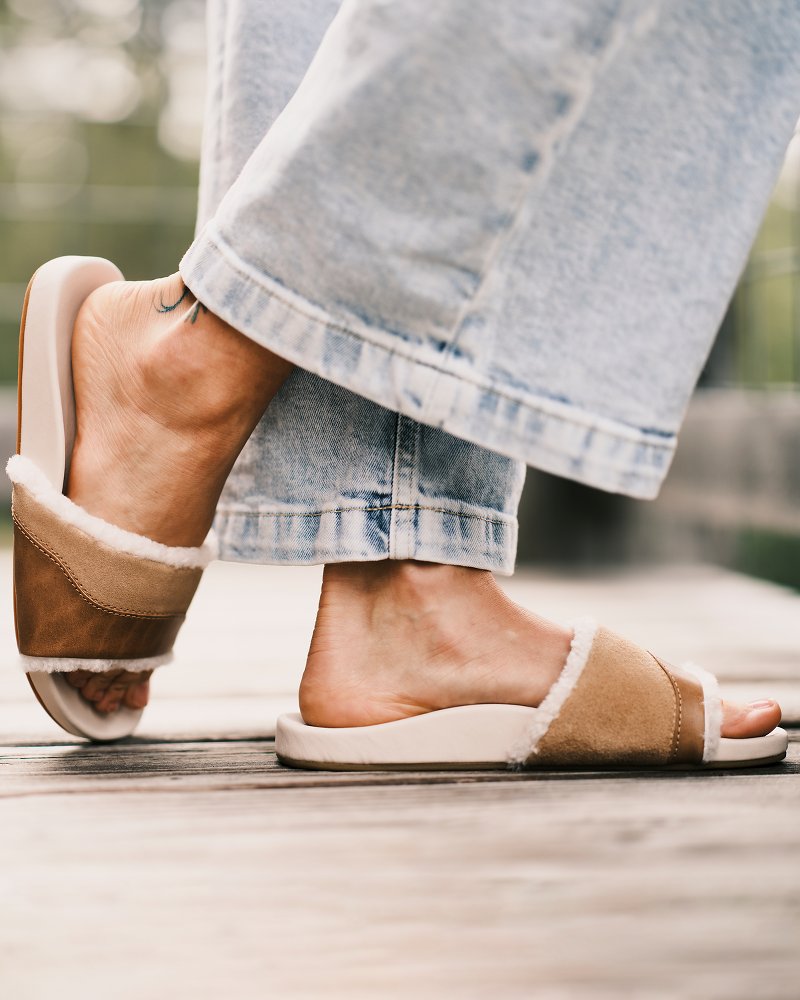 Tommy Bahama OluKai® Ho'ala Slide Slippers