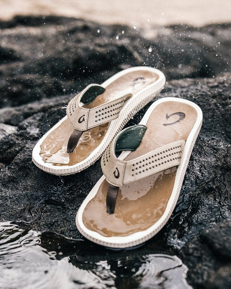 Tommy Bahama OluKai® Ulele Sandals