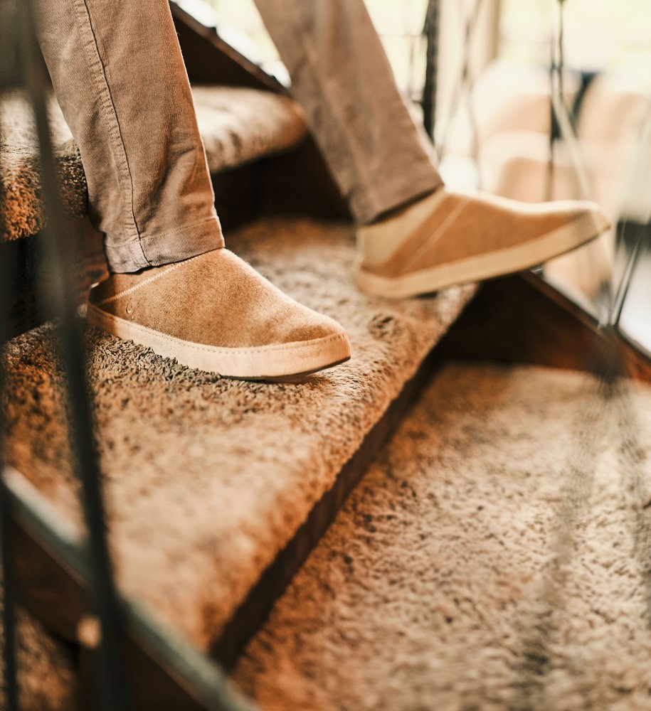 Tommy Bahama OluKai® Hāmani Hulu Felt Mules