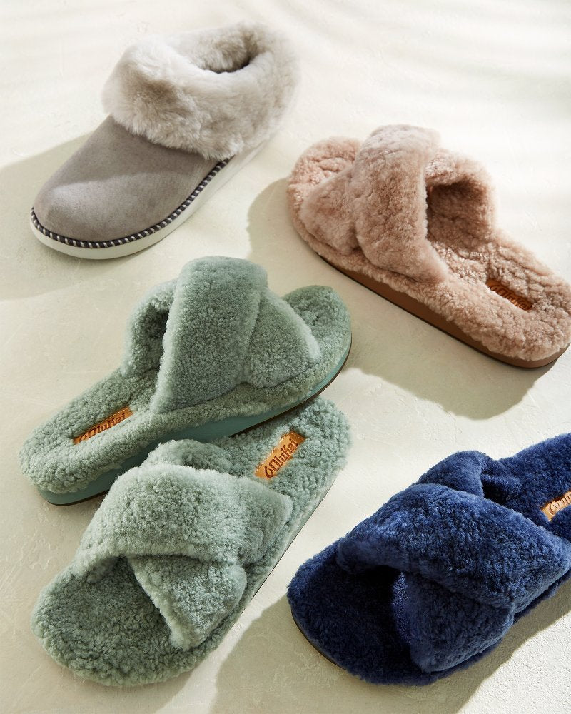 Tommy Bahama OluKai® Hila Heu Slippers