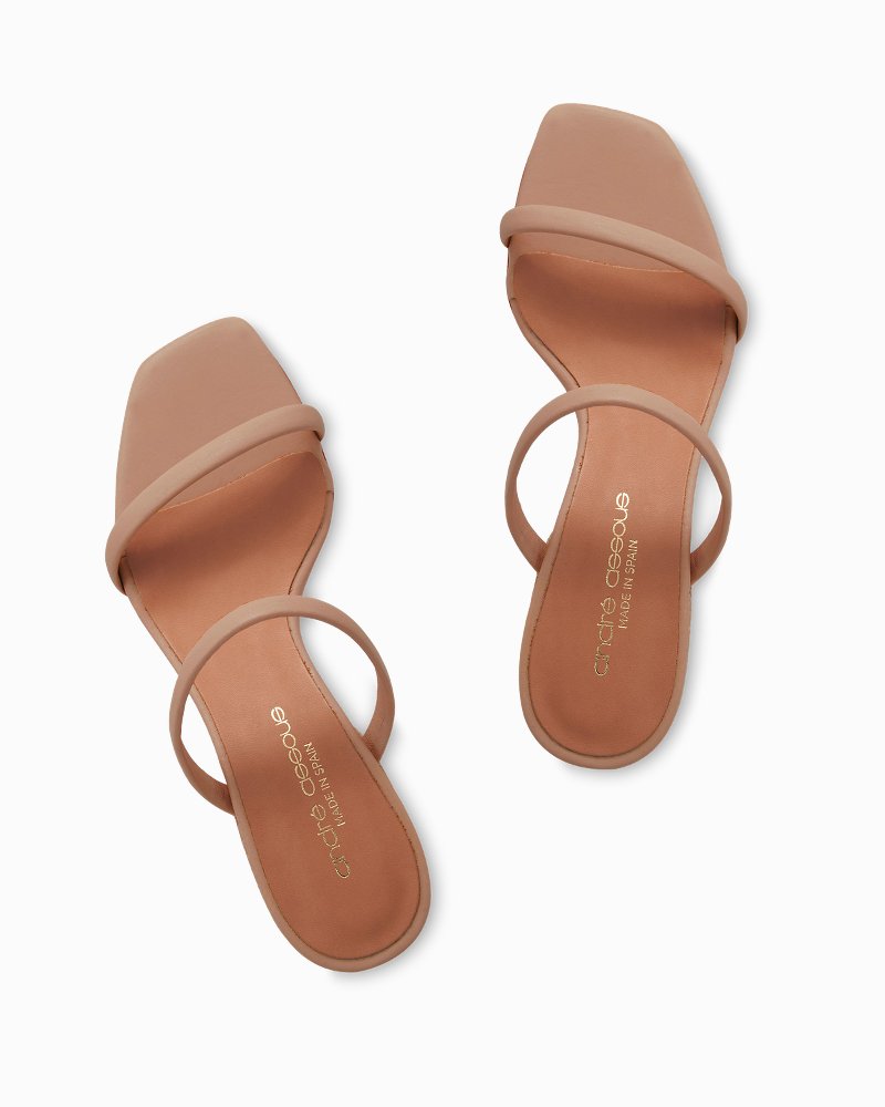 Tommy Bahama André Assous Joie Sandal