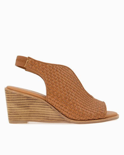 Tommy Bahama André Assous Belinda Featherweights™ Wedges