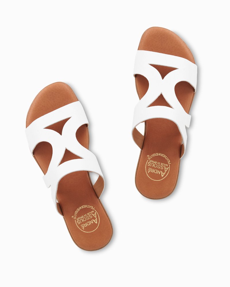 Tommy Bahama André Assous Nailea Nappa Sandals