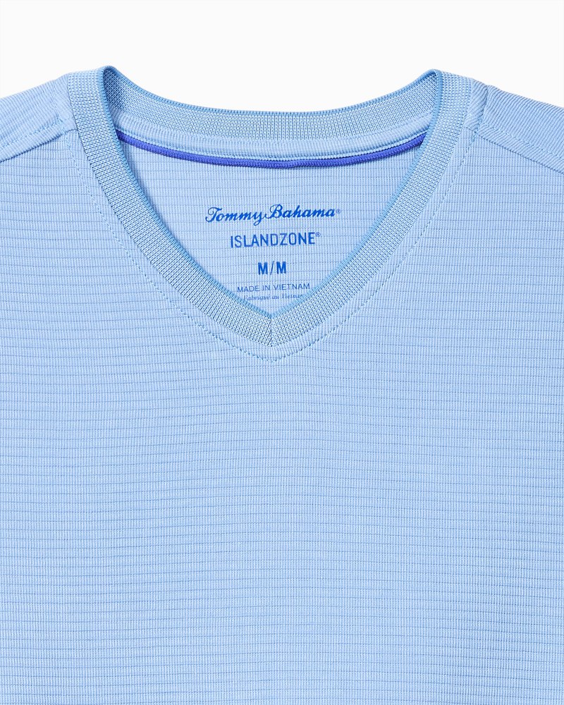 Tommy Bahama Big & Tall Coastal Crest IslandZone® V-Neck Shirt