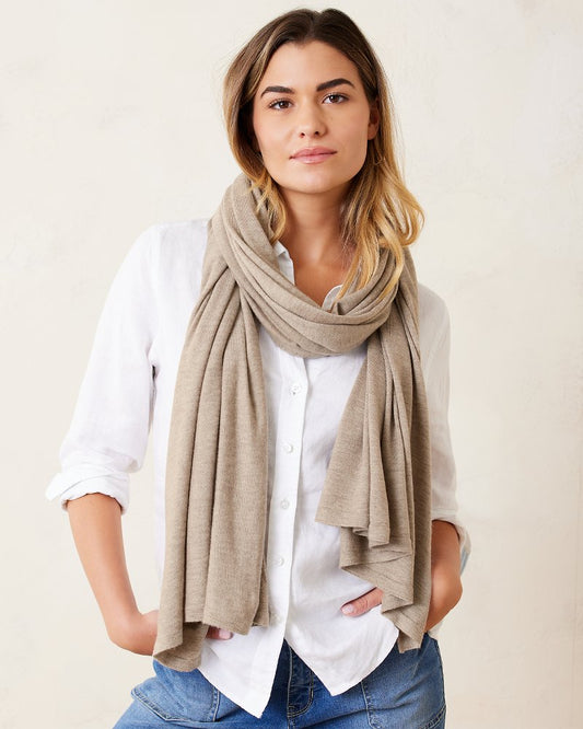 Tommy Bahama Essential Travel Wrap