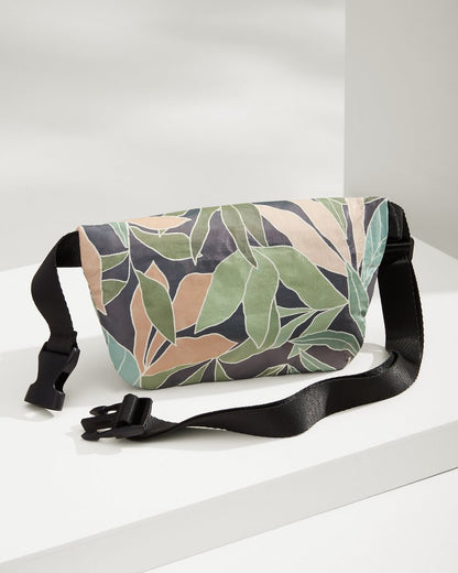 Tommy Bahama Aloha Collection Cusco Mini Hip Pack