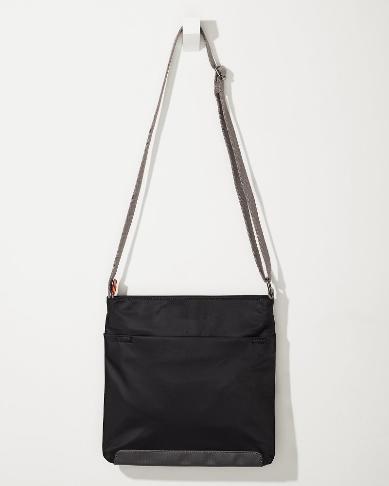 Tommy Bahama Kennington Black Crossbody