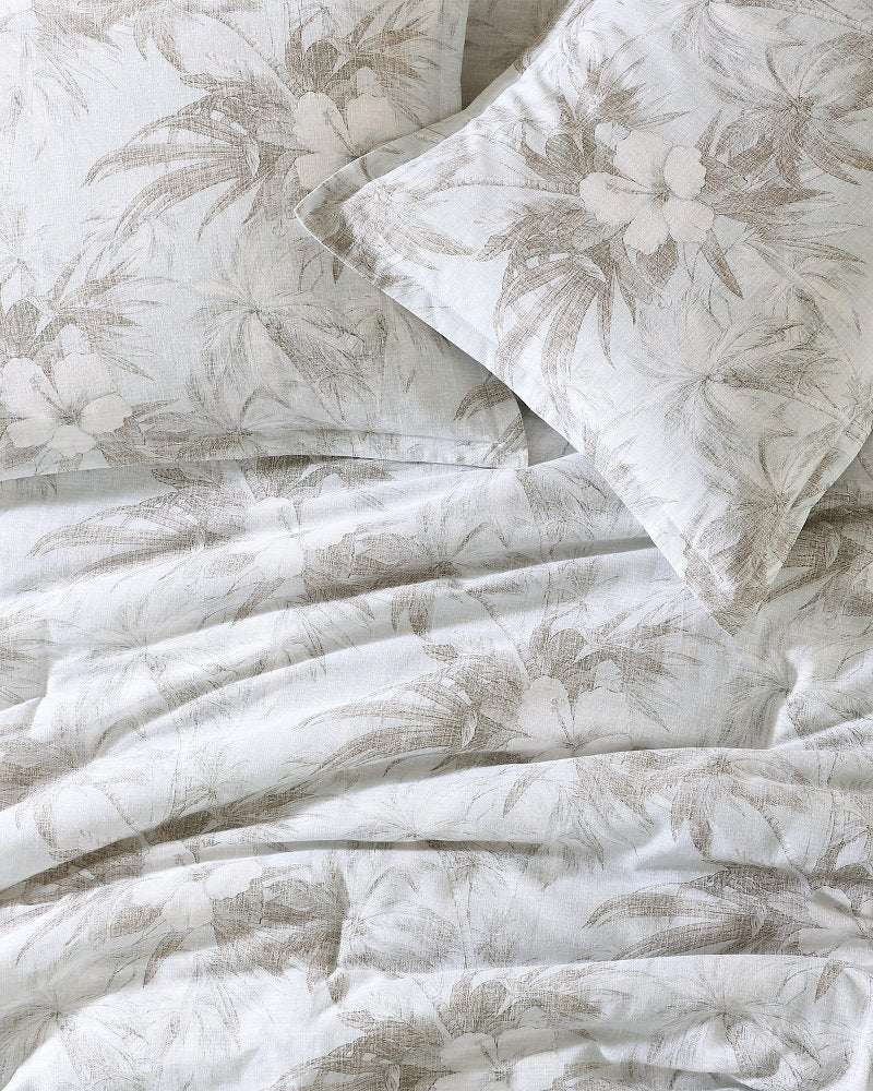 Tommy Bahama Beachway Blooms 3-Piece King Comforter Set