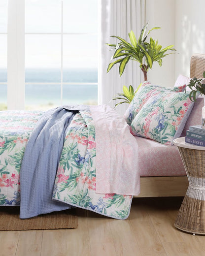 Tommy Bahama Island Orchid Reversible 3-Piece King Quilt Set