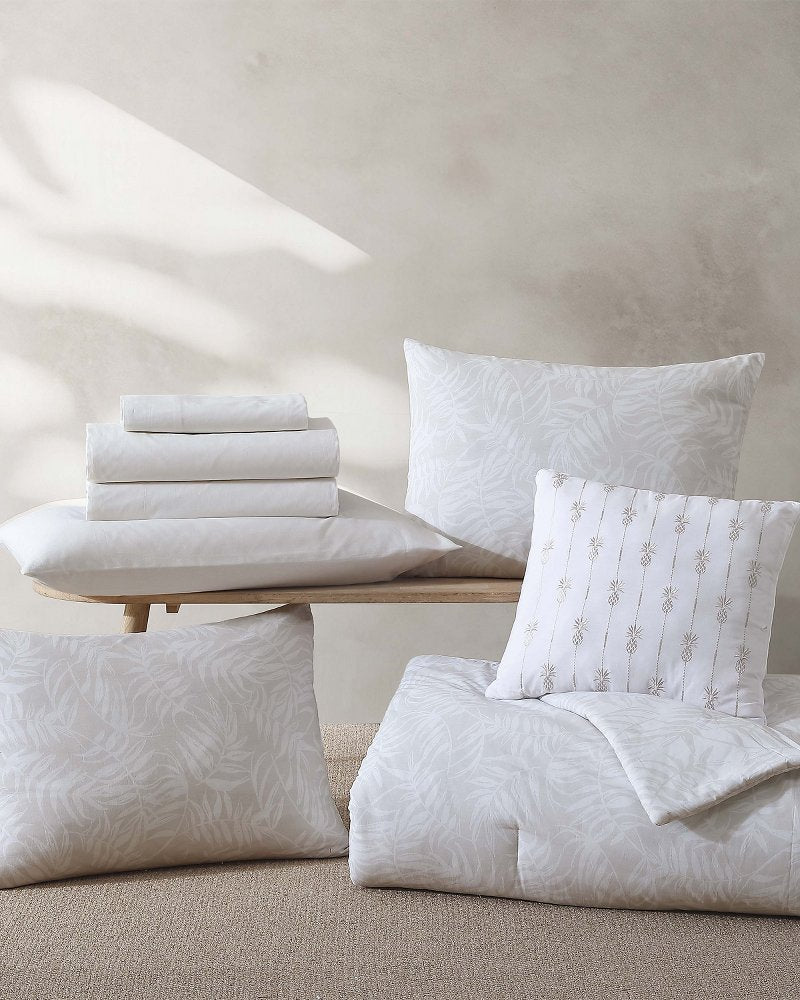 Tommy Bahama Art Of Palms 8-Piece King Bed Set