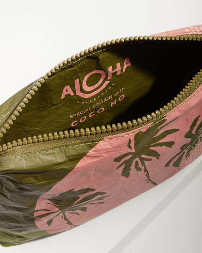 Tommy Bahama Aloha Collection Paumalu Small Pouch