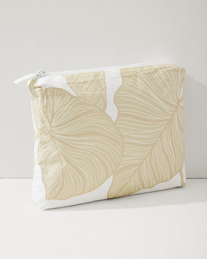 Tommy Bahama Aloha Collection Launu Small Pouch