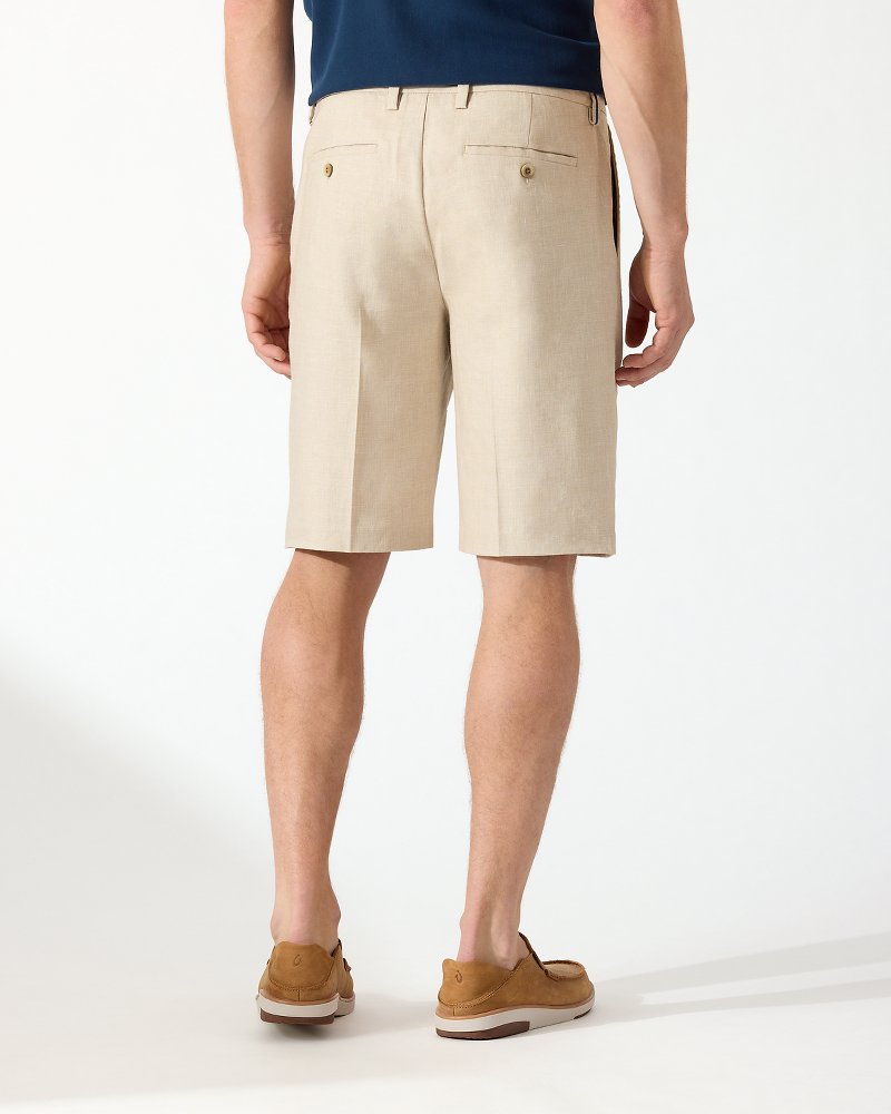 Tommy Bahama Latigo Beach Linen-Blend Pleated 10-Inch Shorts