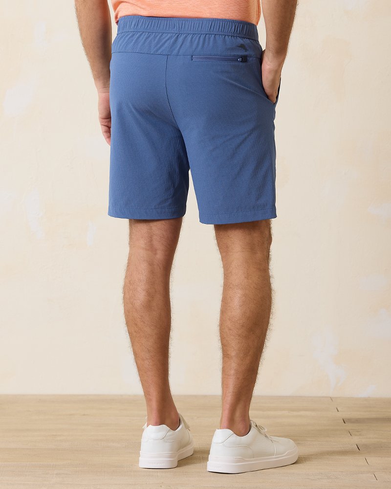 Tommy Bahama Chip Shot E-Waist IslandZone® 8-Inch Shorts
