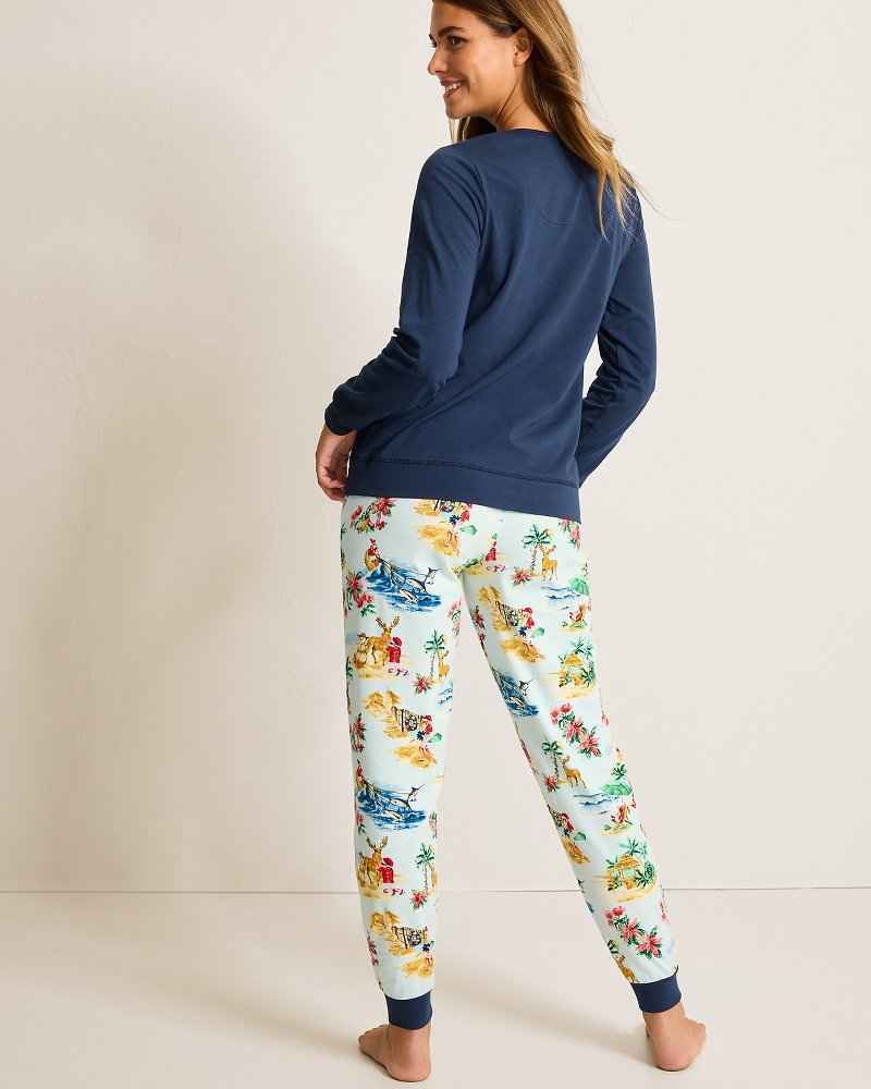 Tommy Bahama Holiday Santa Long Sleeve & Pants Pajama Set