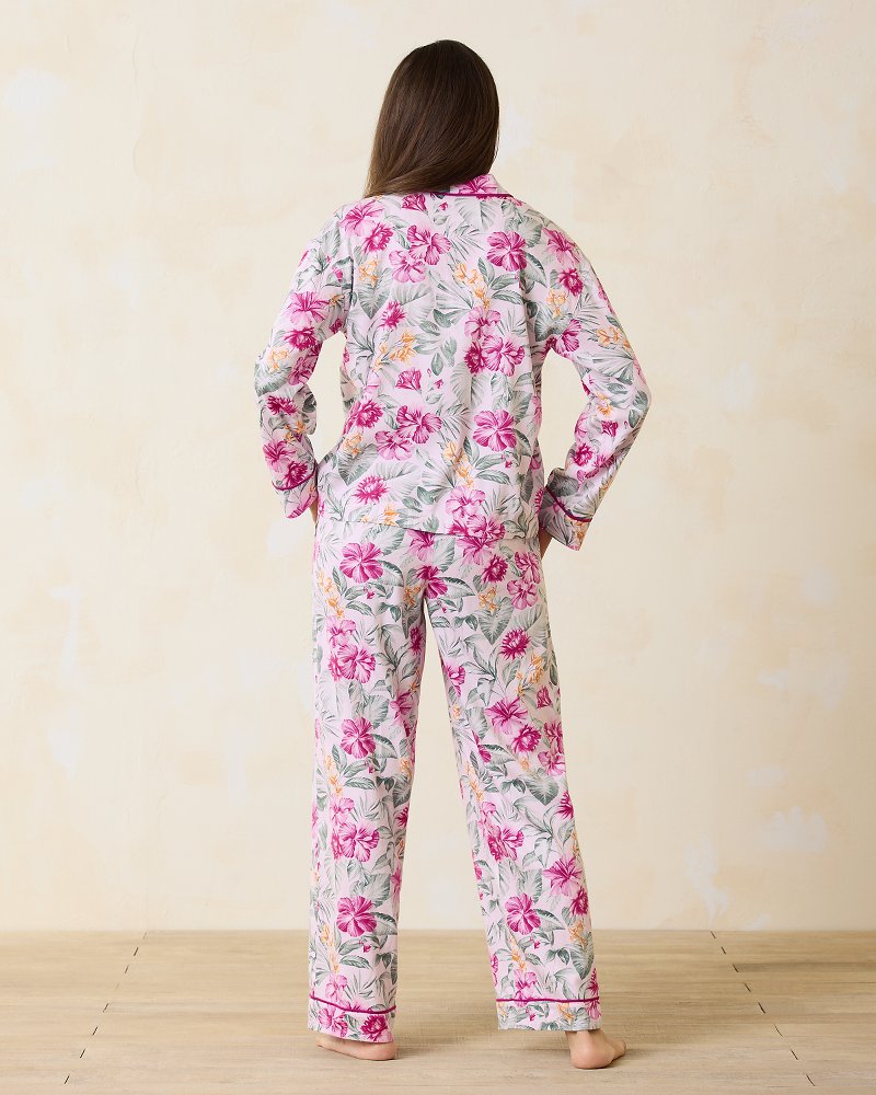 Tommy Bahama Woven Sateen Long Sleeve & Pants Pajama Set