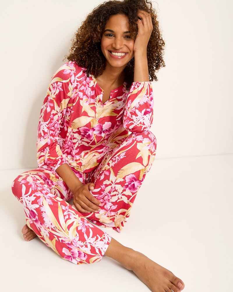 Tommy Bahama Jersey Split-Neck Long Sleeve & Pants Pajama Set